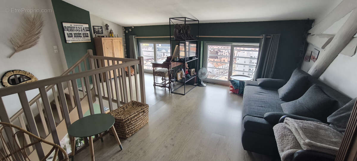 Appartement à SAINT-ETIENNE
