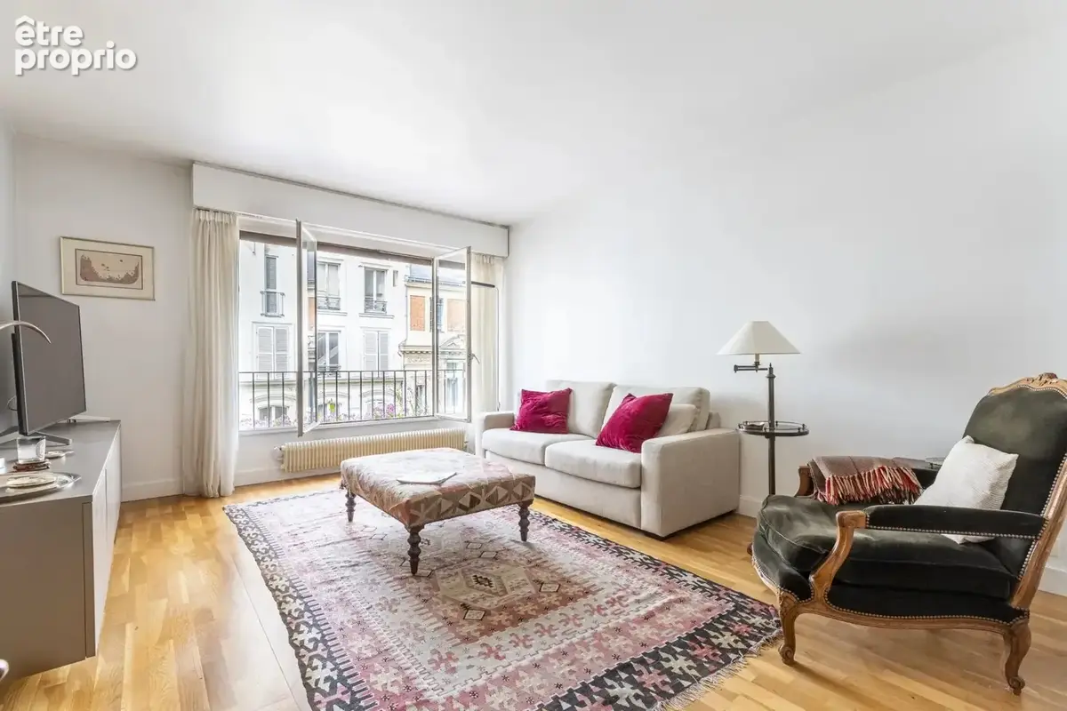 Appartement à PARIS-17E
