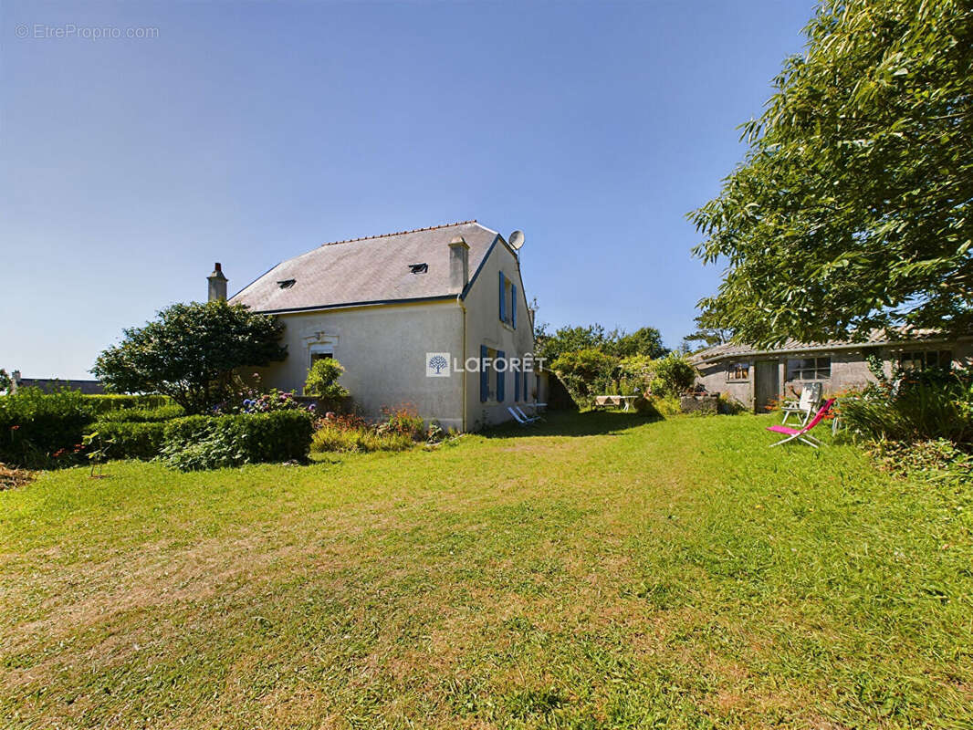 Maison à PLOZEVET