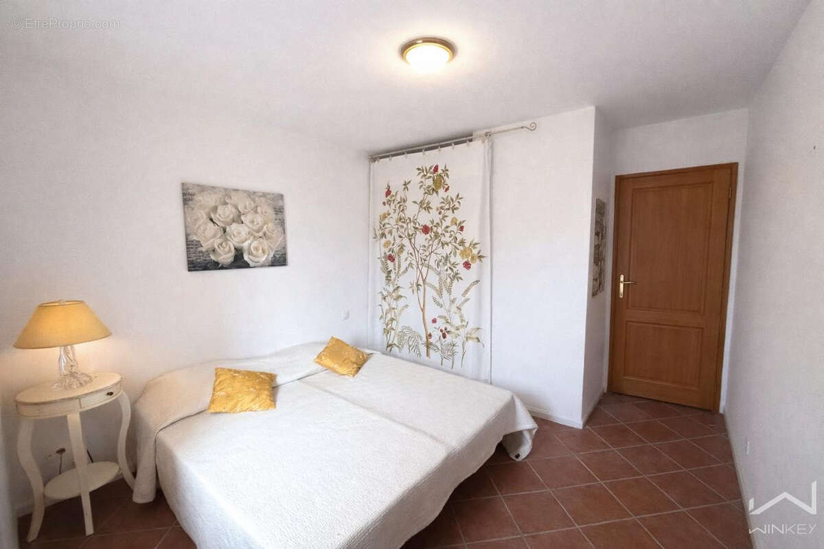 Maison à SAINT-REMEZE