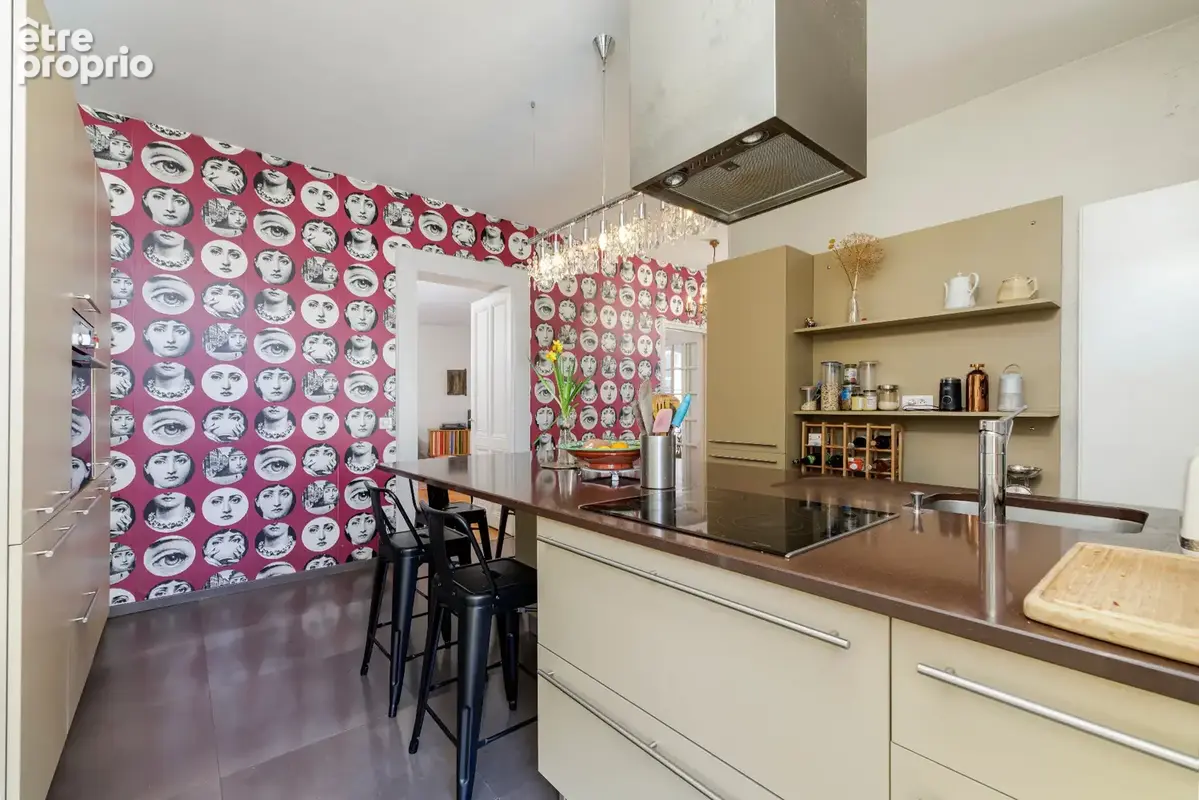 Maison à vendre 7 pièces DIVONNE LES BAINS (01) - photo 9