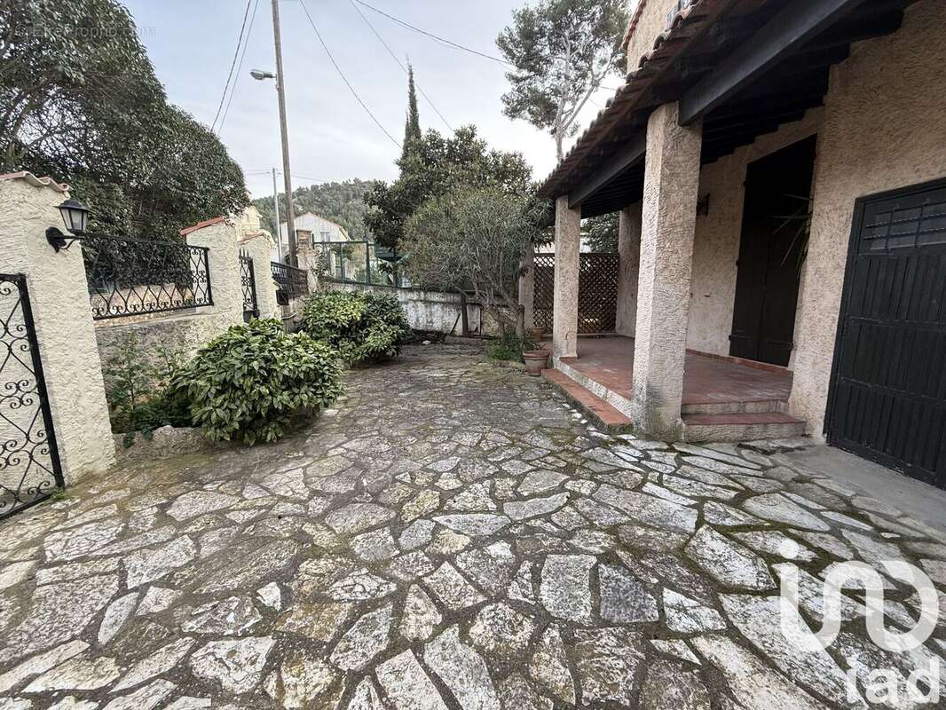 Photo 4 - Maison à MARSEILLE-9E