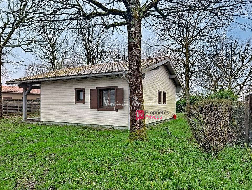 Maison à HOURTIN