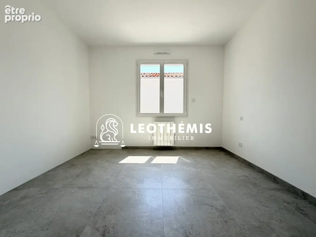Maison 96 m² à Saint-Sulpice-De-Royan  - photo 8