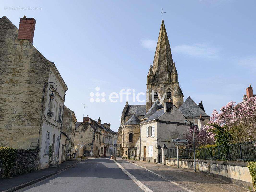 Maison à CINQ-MARS-LA-PILE