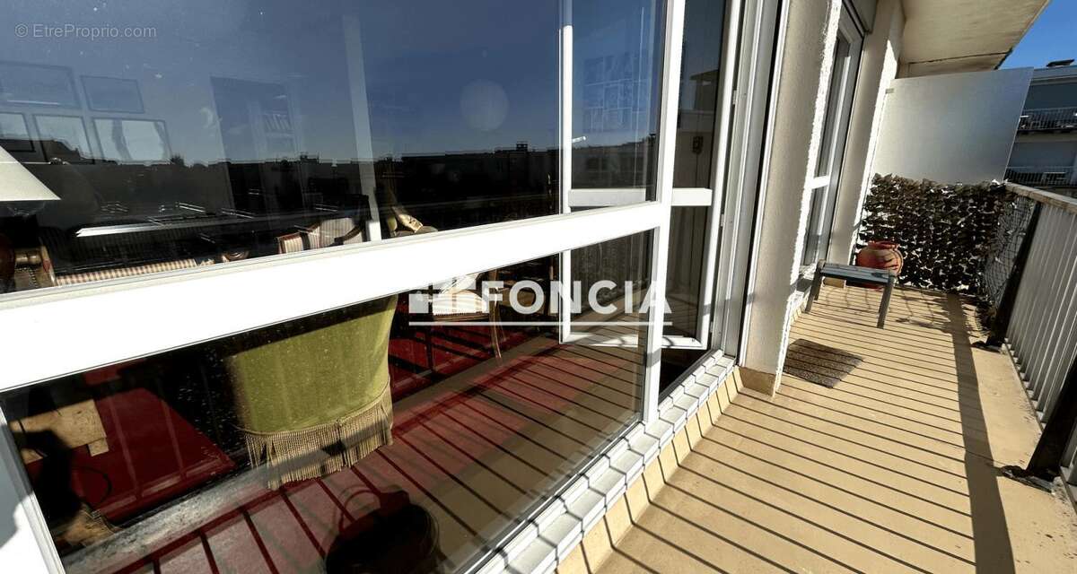 Appartement à MAINVILLIERS