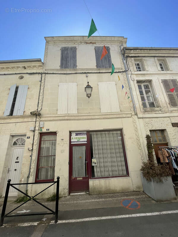 Maison à SAINT-SAVINIEN