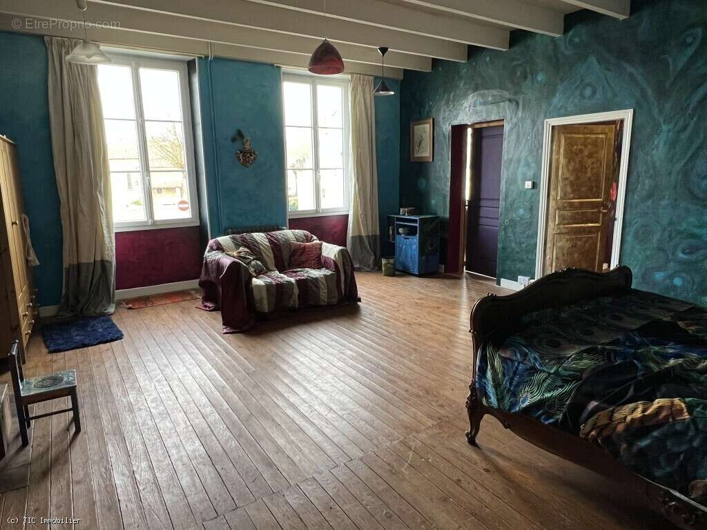 Maison à VILLEFAGNAN