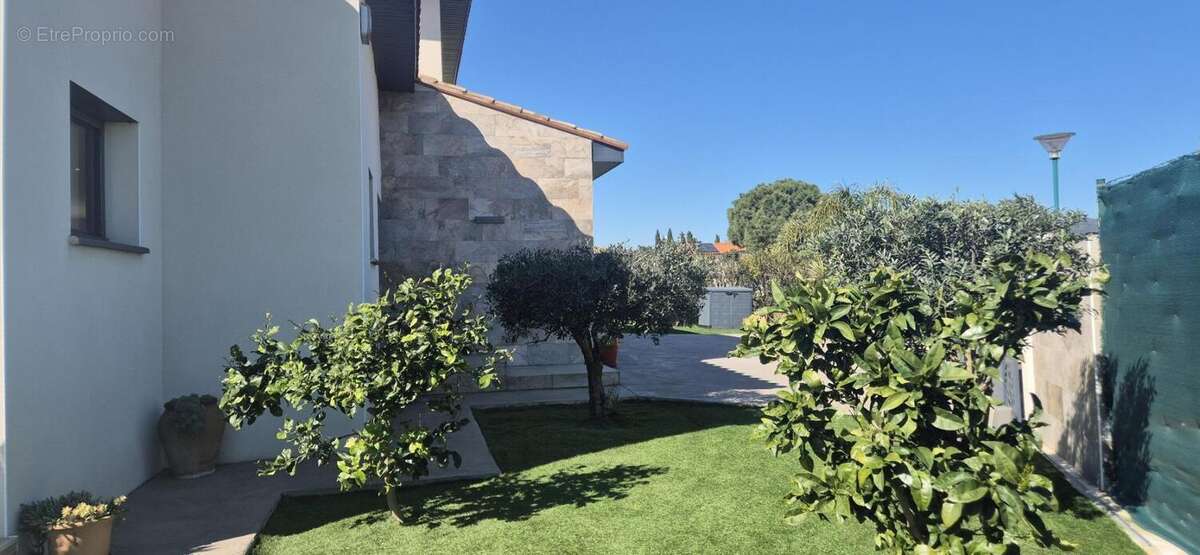 Maison à MILLAS