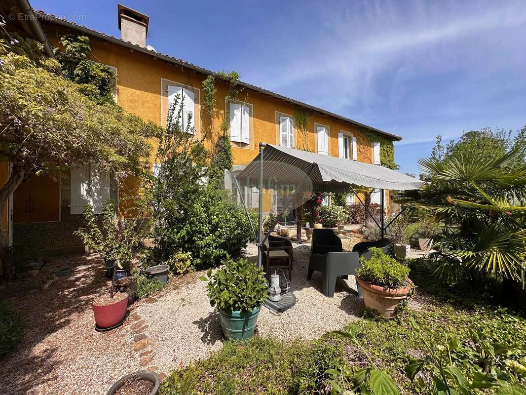 Maison à CASTELNAU-MAGNOAC