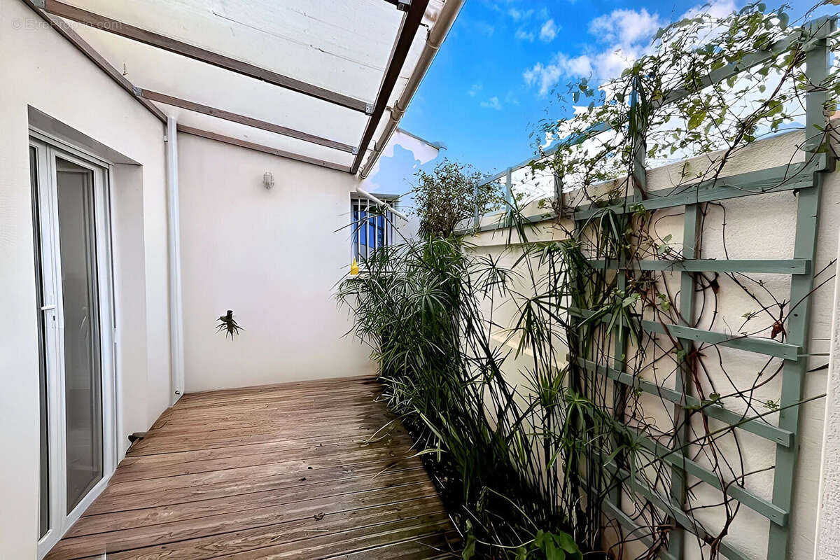 Maison à SAINTE-SOULLE