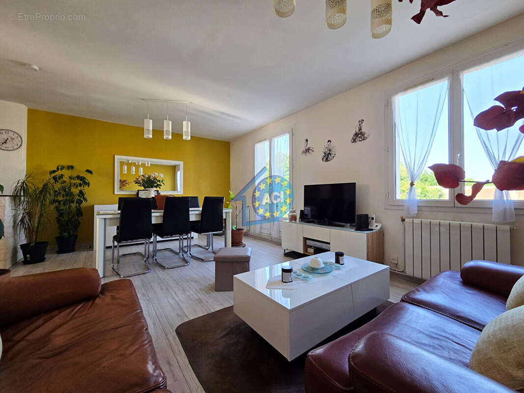 Appartement à MANTES-LA-VILLE