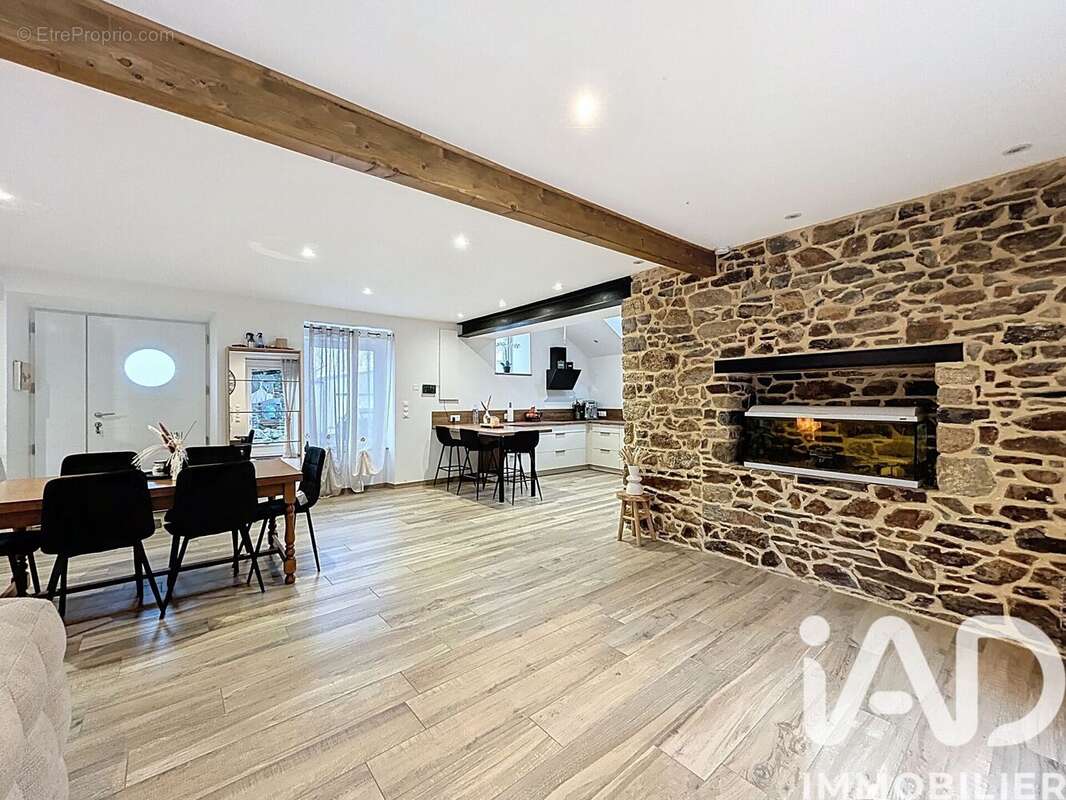 Photo 4 - Maison à SAINT-BROLADRE