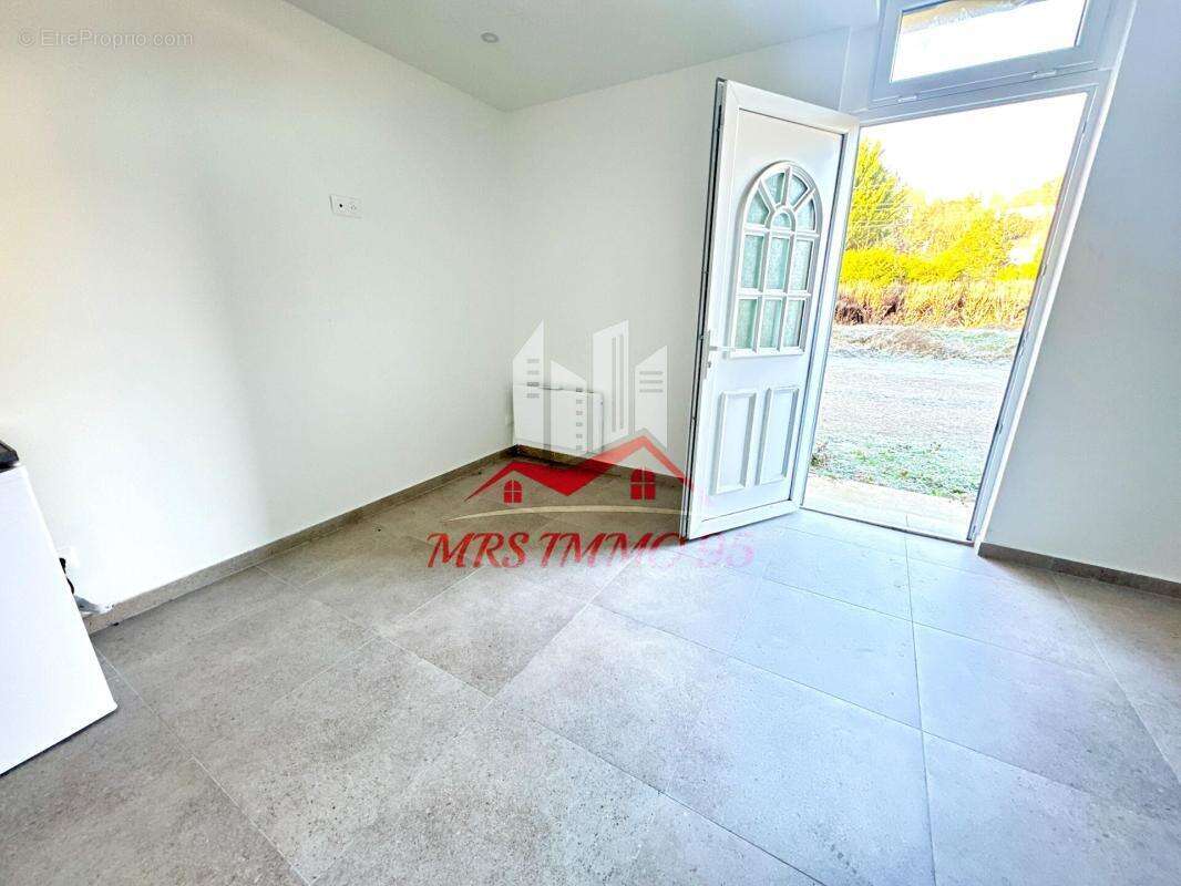 Appartement à SAINT-LEU-D'ESSERENT