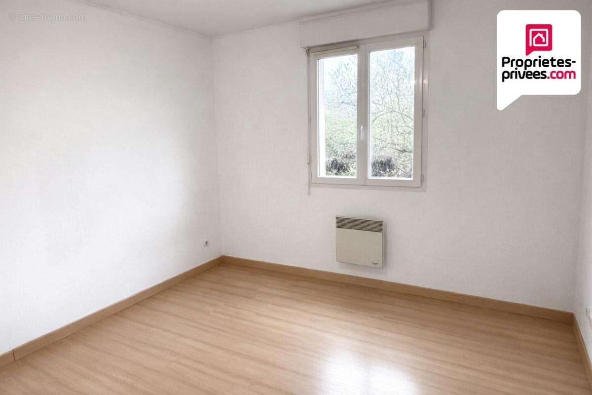 Maison à YVRE-L'EVEQUE