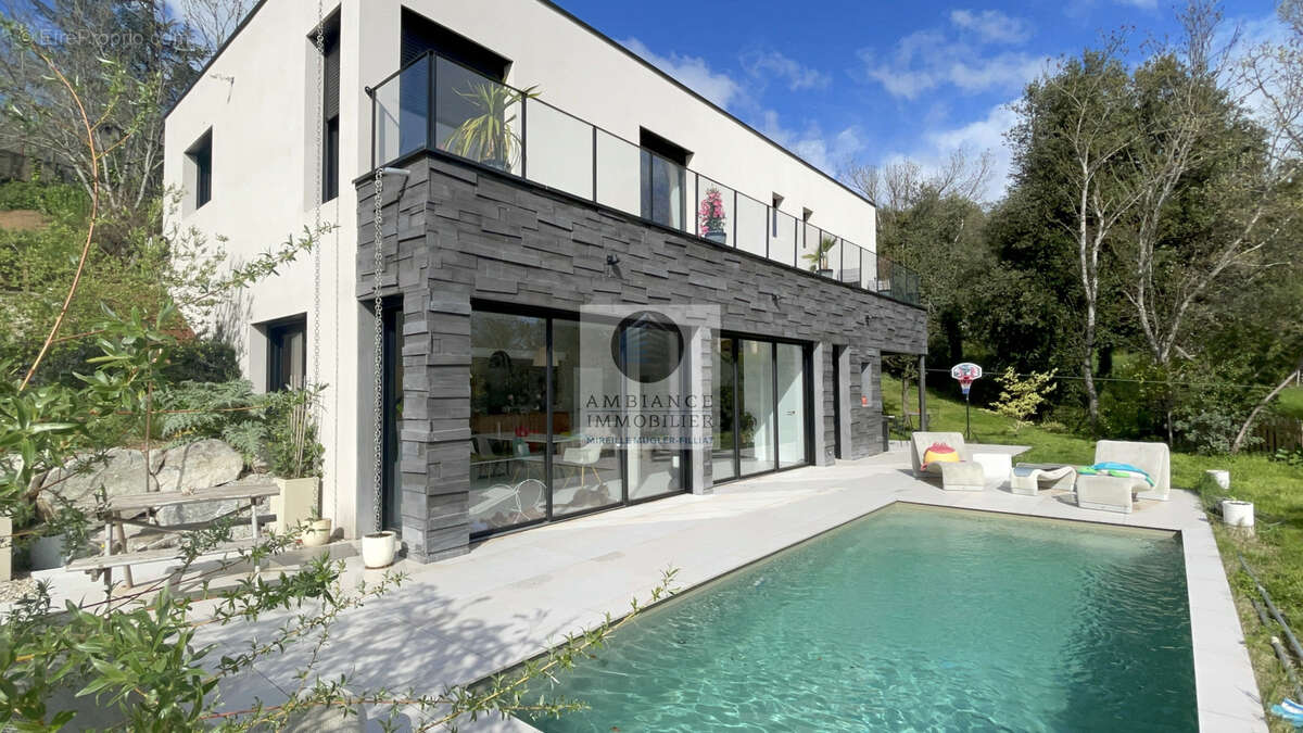 Maison à SAINT-PERAY