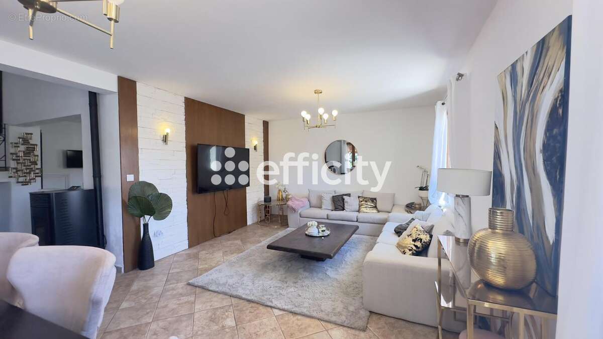 Maison à PONT-SAINT-ESPRIT