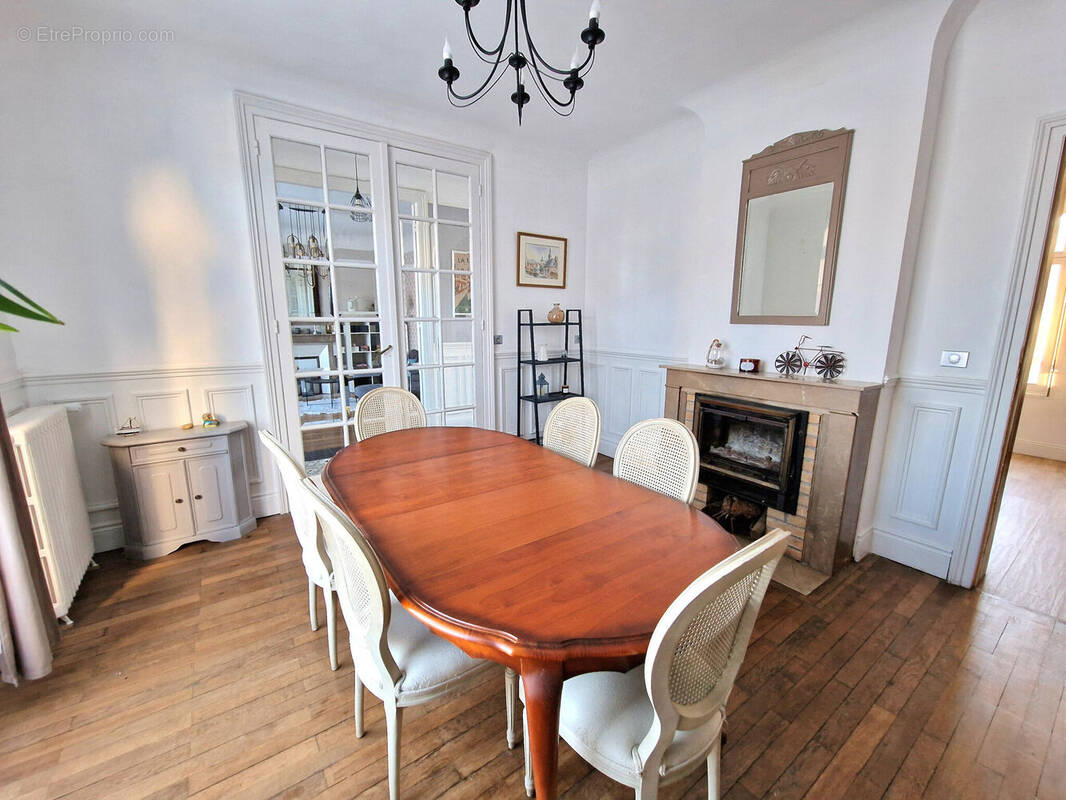 Photo 1 - Maison à MONTREUIL