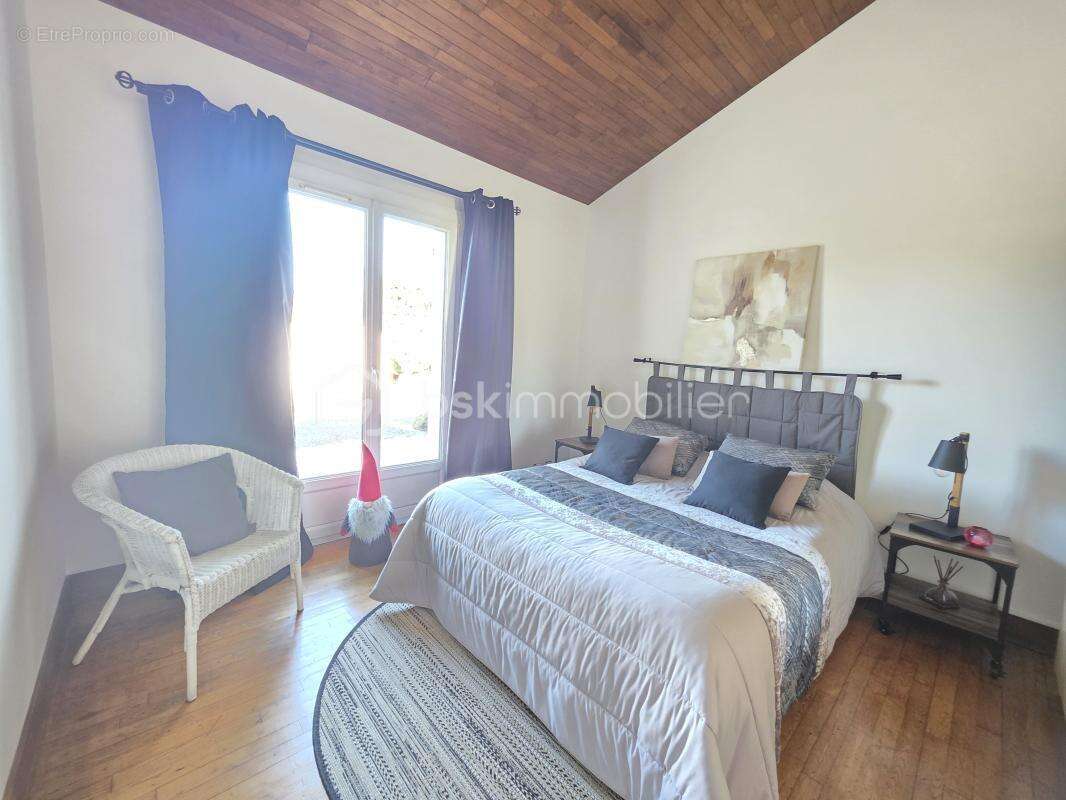 Maison aubiac 152 m² - garage- piscine-veranda- jardin 4800 m² - photo 28