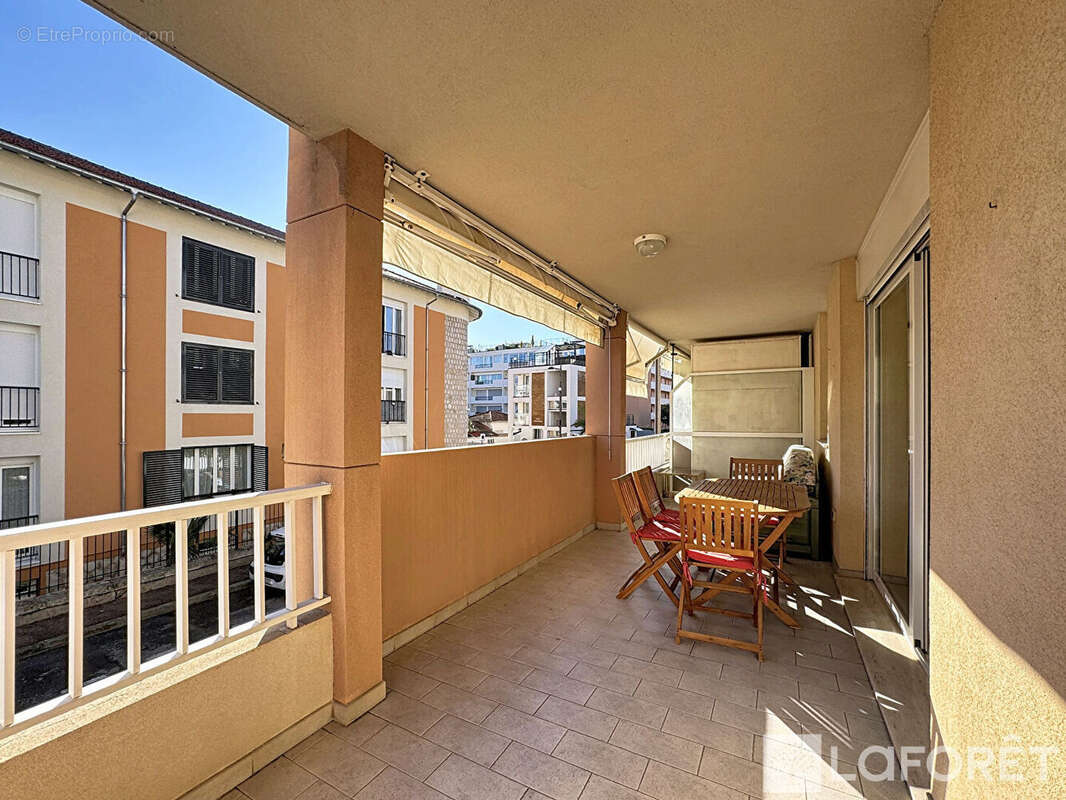 Appartement à ROQUEBRUNE-CAP-MARTIN