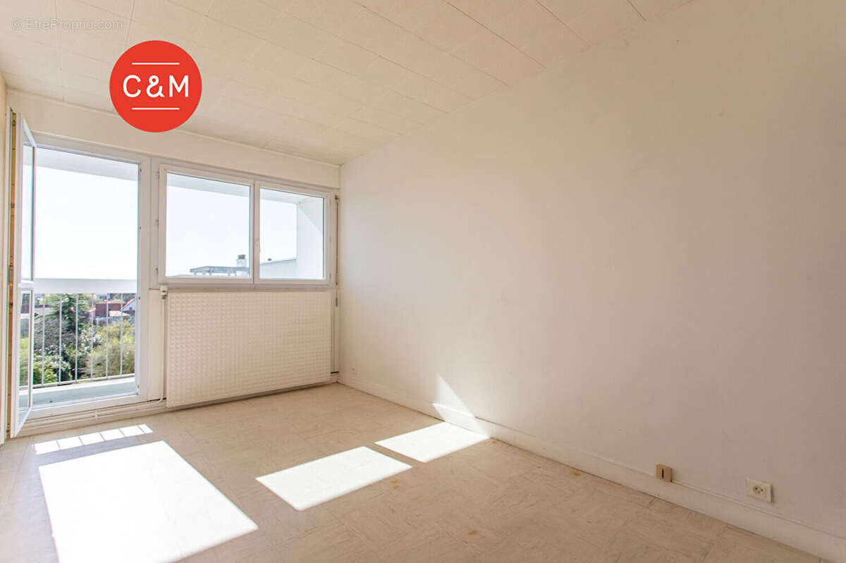 Appartement à REZE