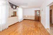 Appartement à LES PAVILLONS-SOUS-BOIS