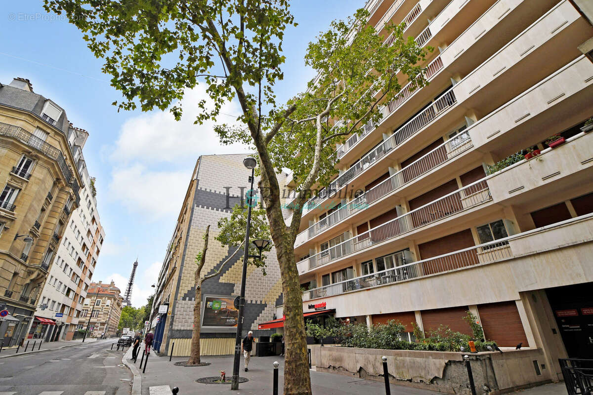 Appartement à PARIS-15E