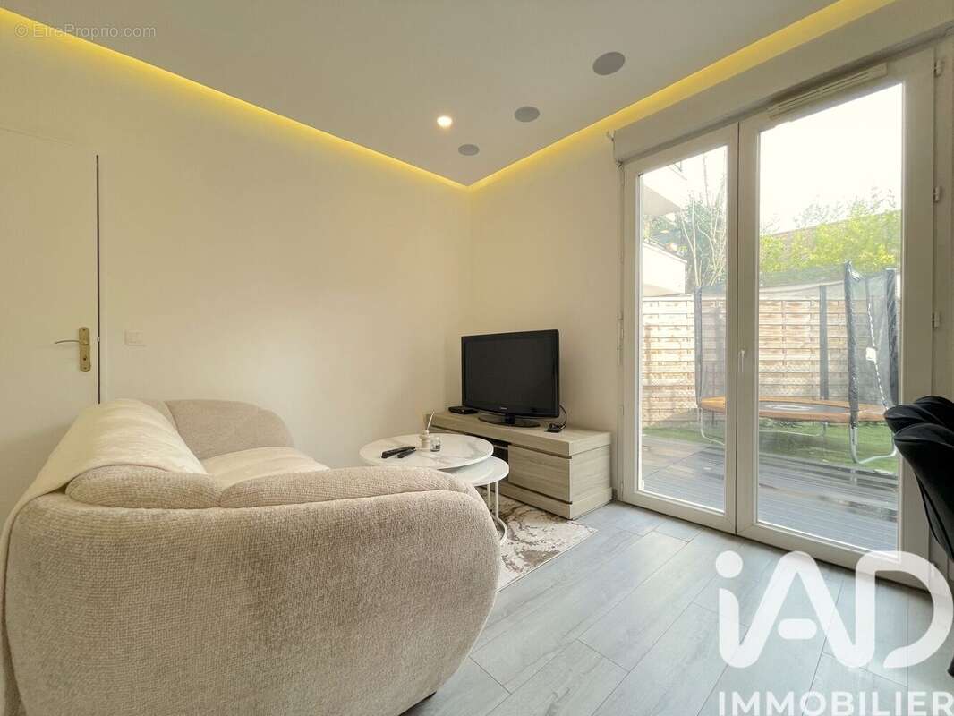 Photo 8 - Appartement à VIGNEUX-SUR-SEINE