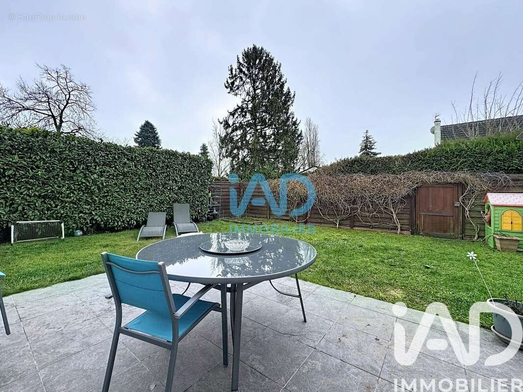 Photo 3 - Maison à SAINT-PIERRE-DU-PERRAY