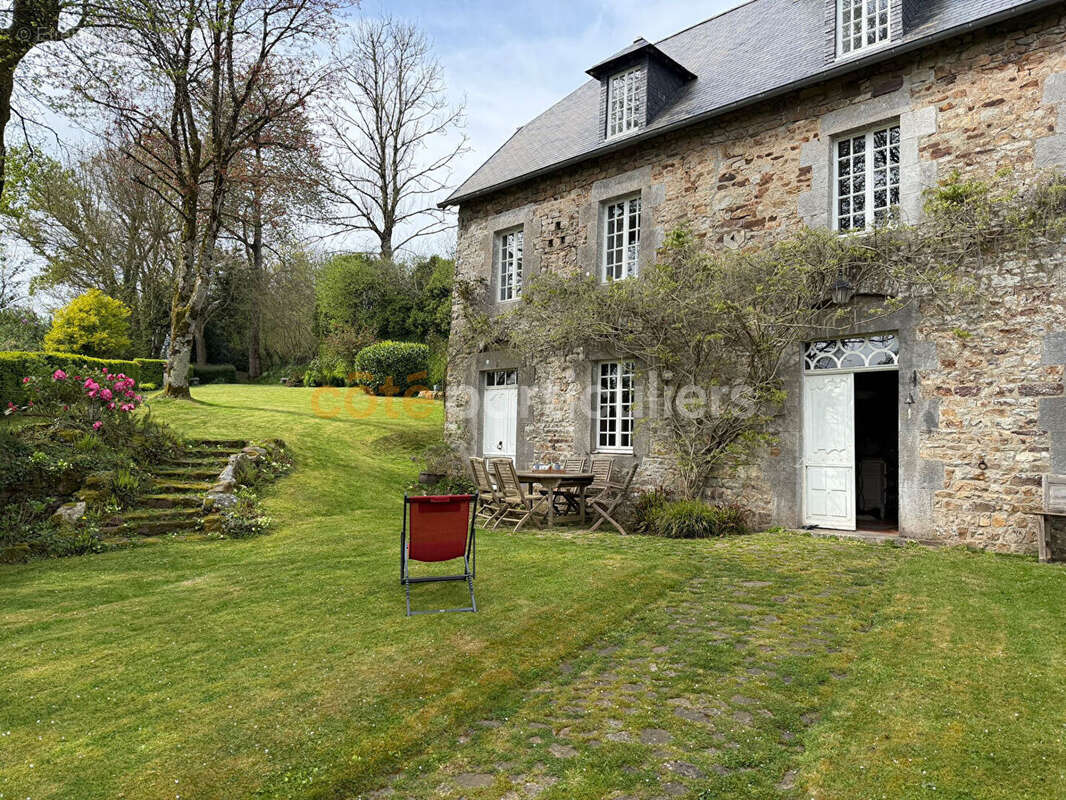 Maison à MONTPINCHON