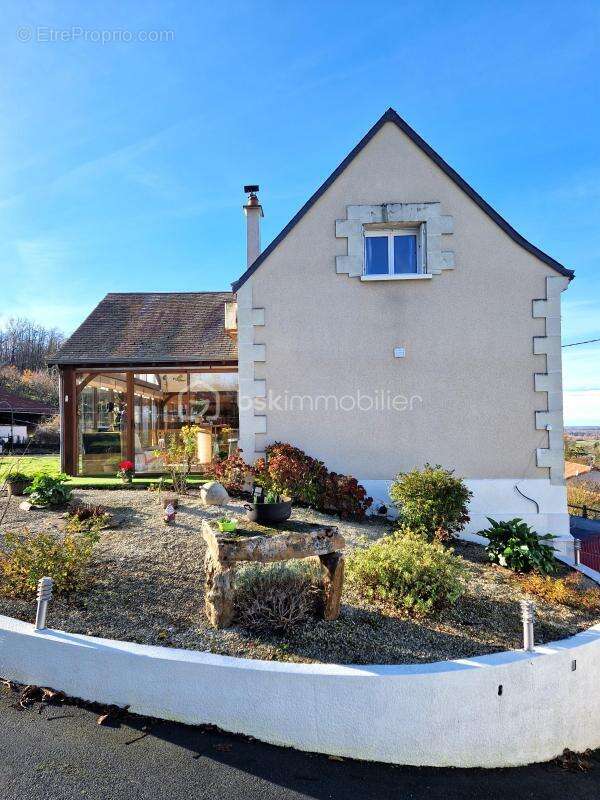 Maison à COLOMBIERS