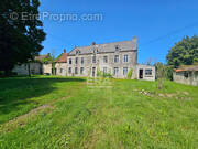 Maison à WIERRE-EFFROY