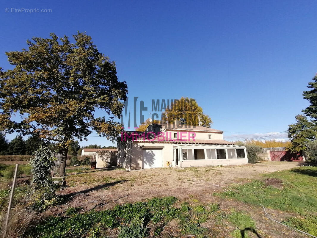 Maison à L&#039;ISLE-SUR-LA-SORGUE