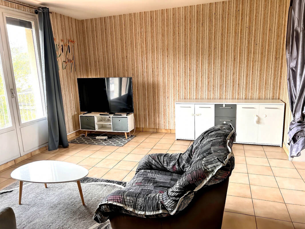 Appartement à NAVENNE