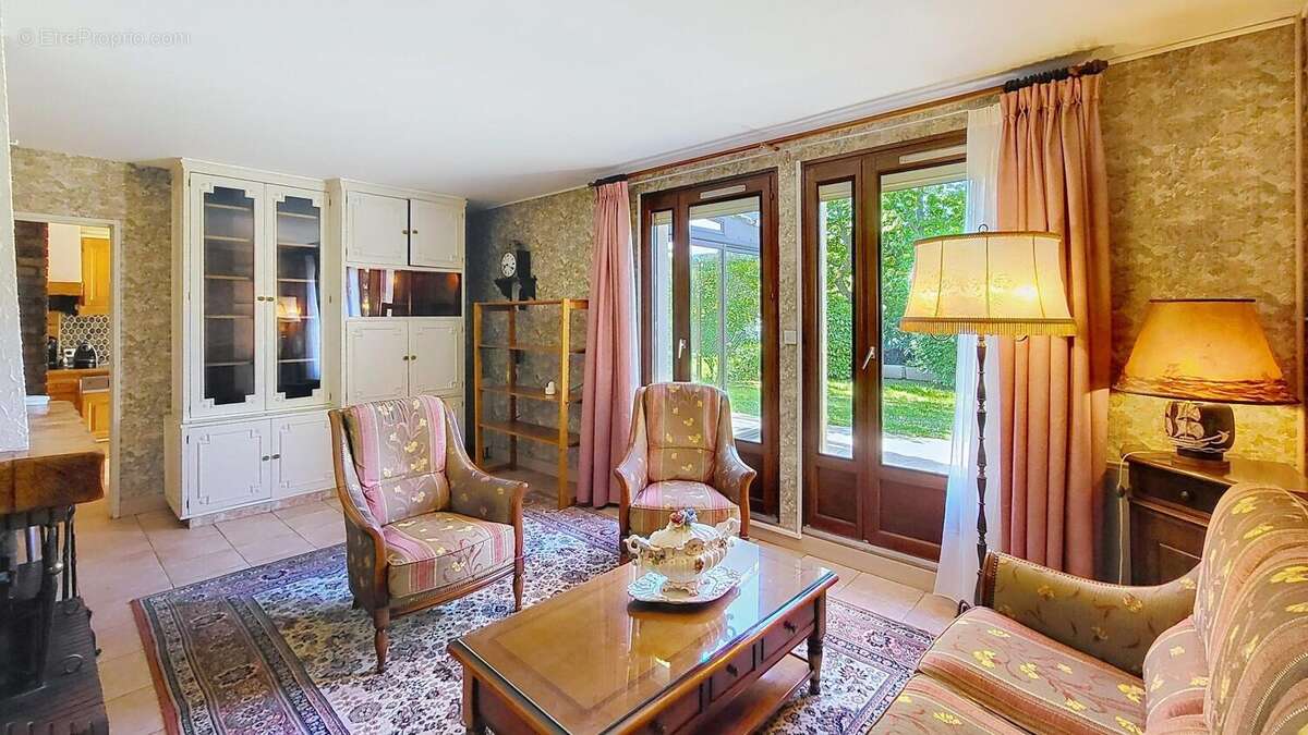 Photo 4 - Maison à THIAIS