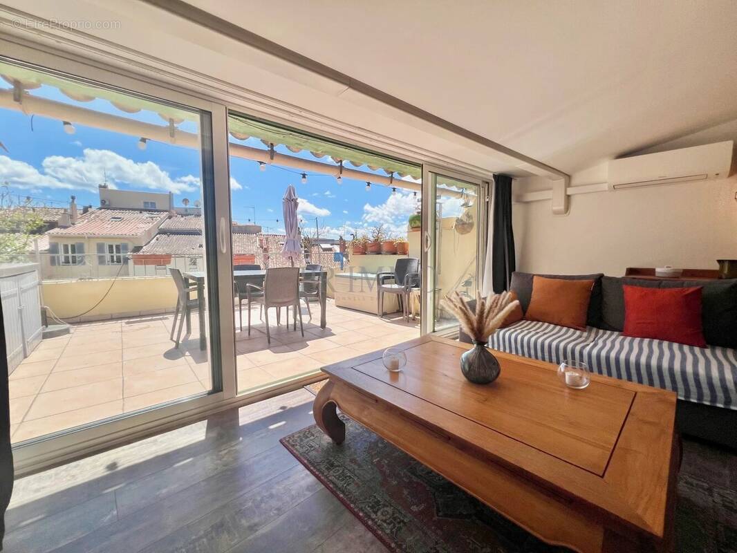 Appartement à FREJUS