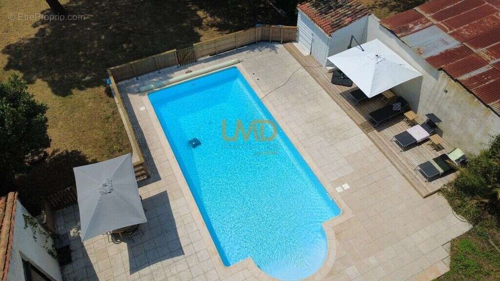 Demeure ancienne rénovée avec piscine - photo 23
