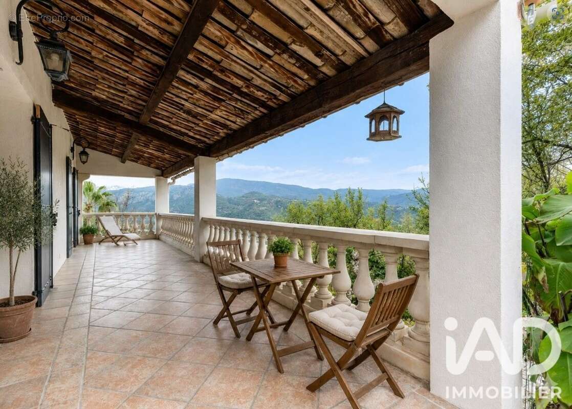 Photo 4 - Maison à LE BROC