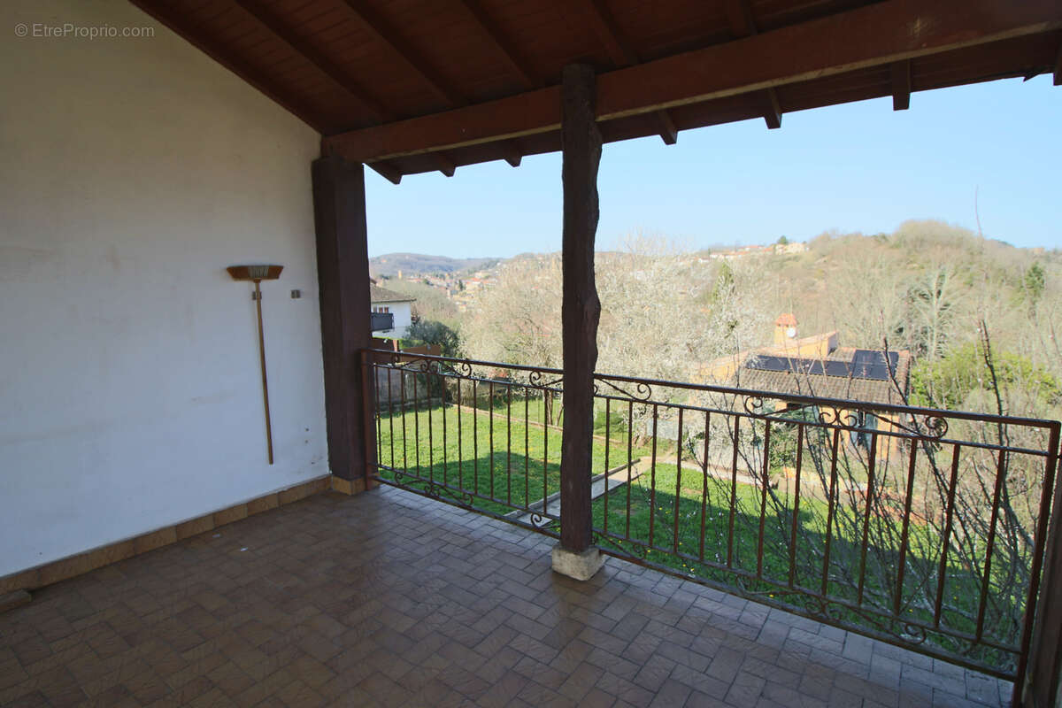 Maison à PUY-L'EVEQUE