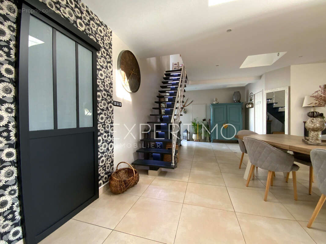 Maison à TALMONT-SAINT-HILAIRE