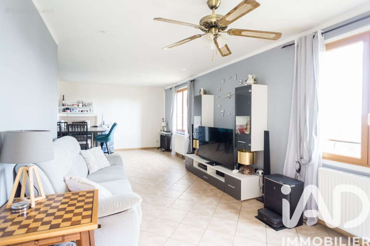 Photo 3 - Maison à CREGY-LES-MEAUX