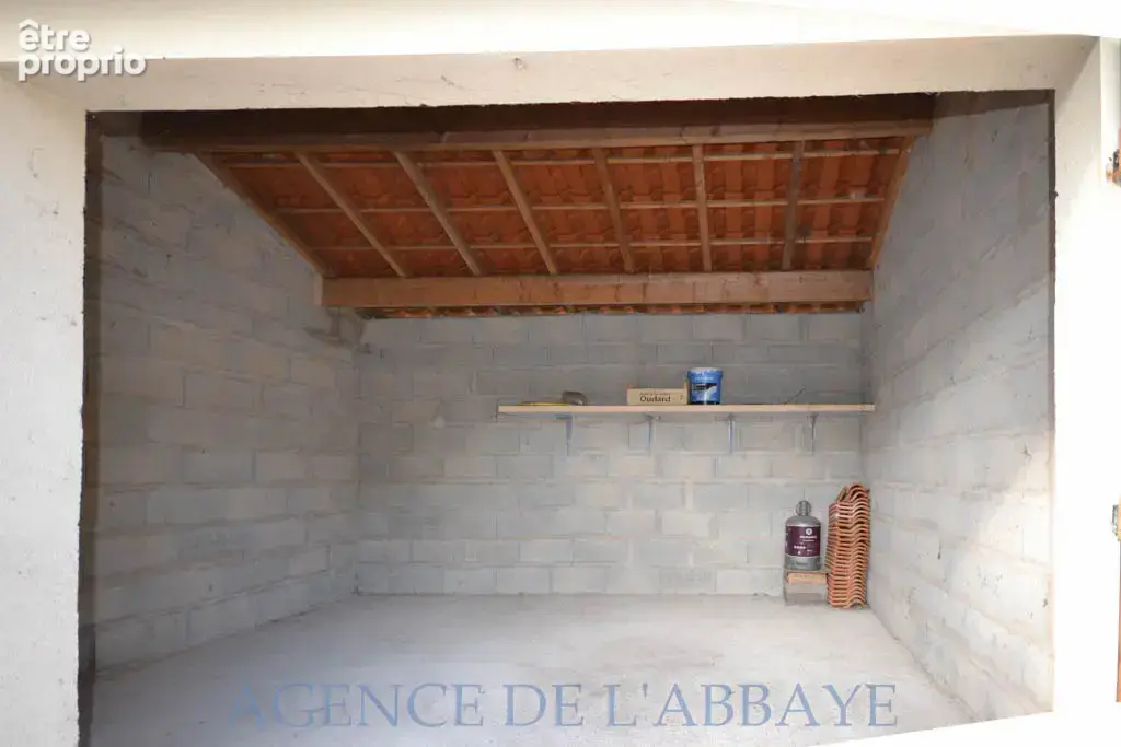 Varzay pavillon récent plain pied  2 ch veranda terrain garage - photo 13