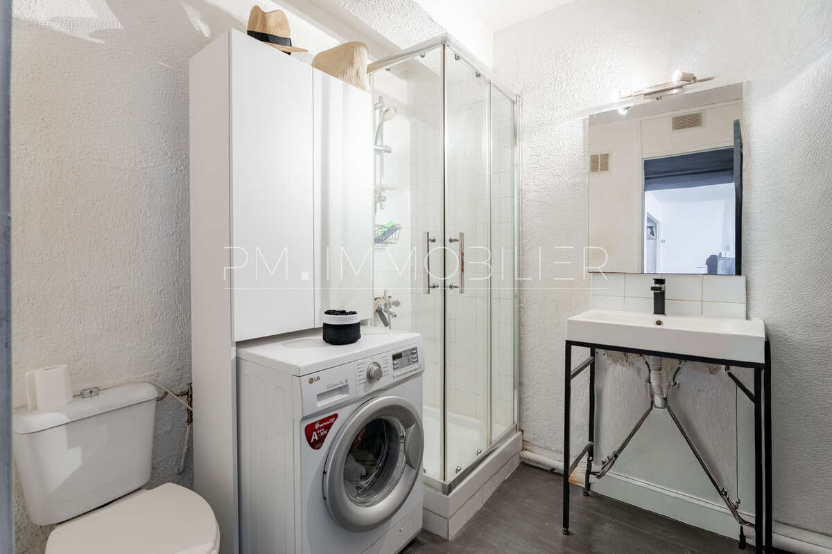Appartement à MARSEILLE-6E