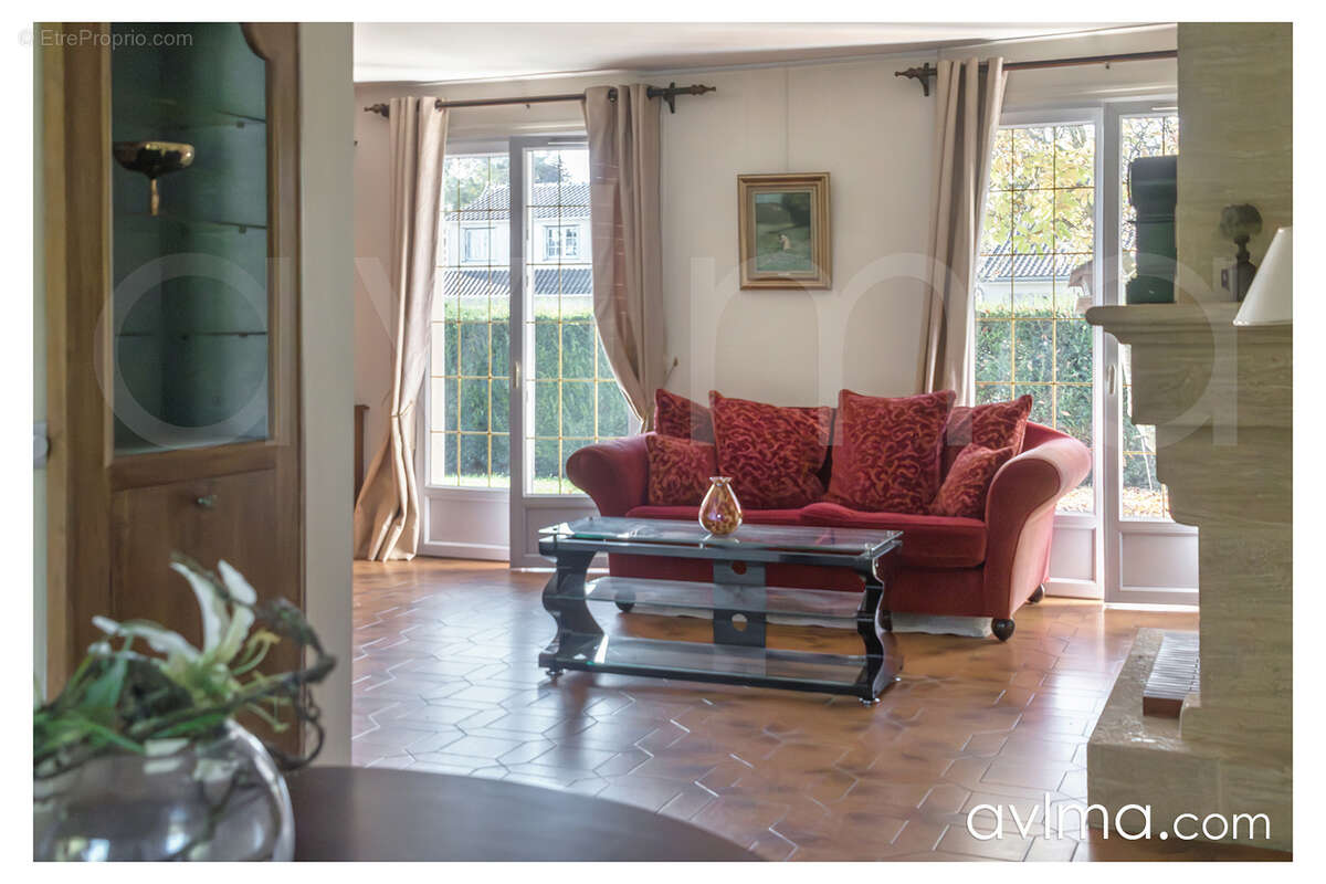 Maison à FEUCHEROLLES