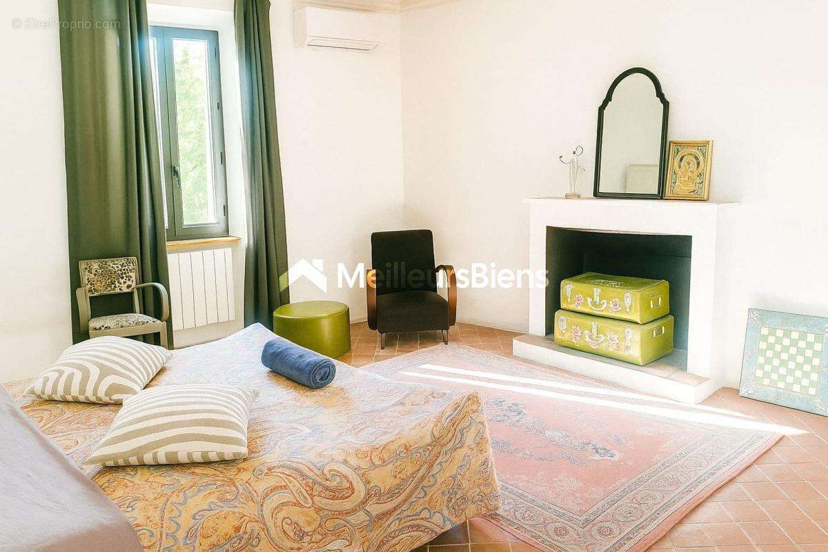 Maison à LUC-SUR-ORBIEU