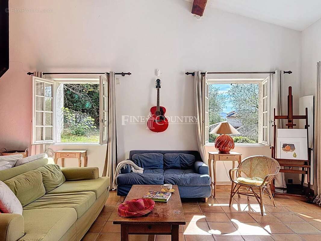 Maison à AURIBEAU-SUR-SIAGNE