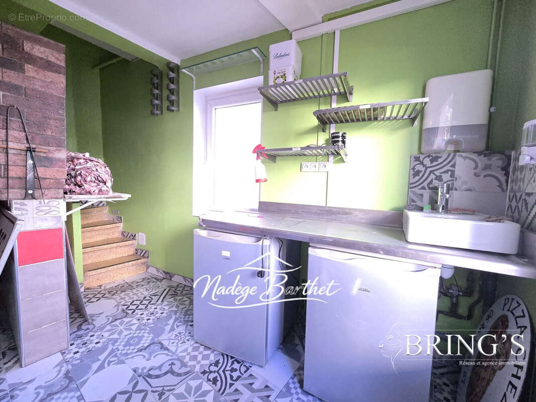 Commerce à MAZAUGUES