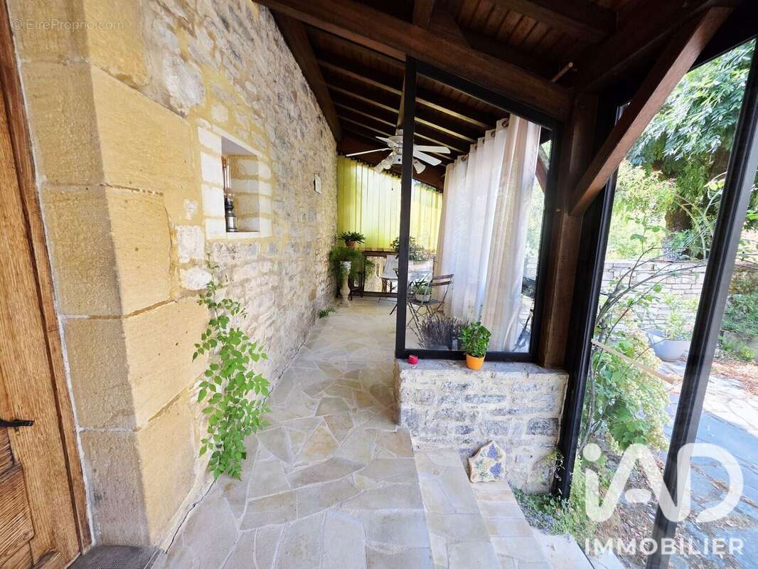 Maison 140 m² à Cazals  - photo 2