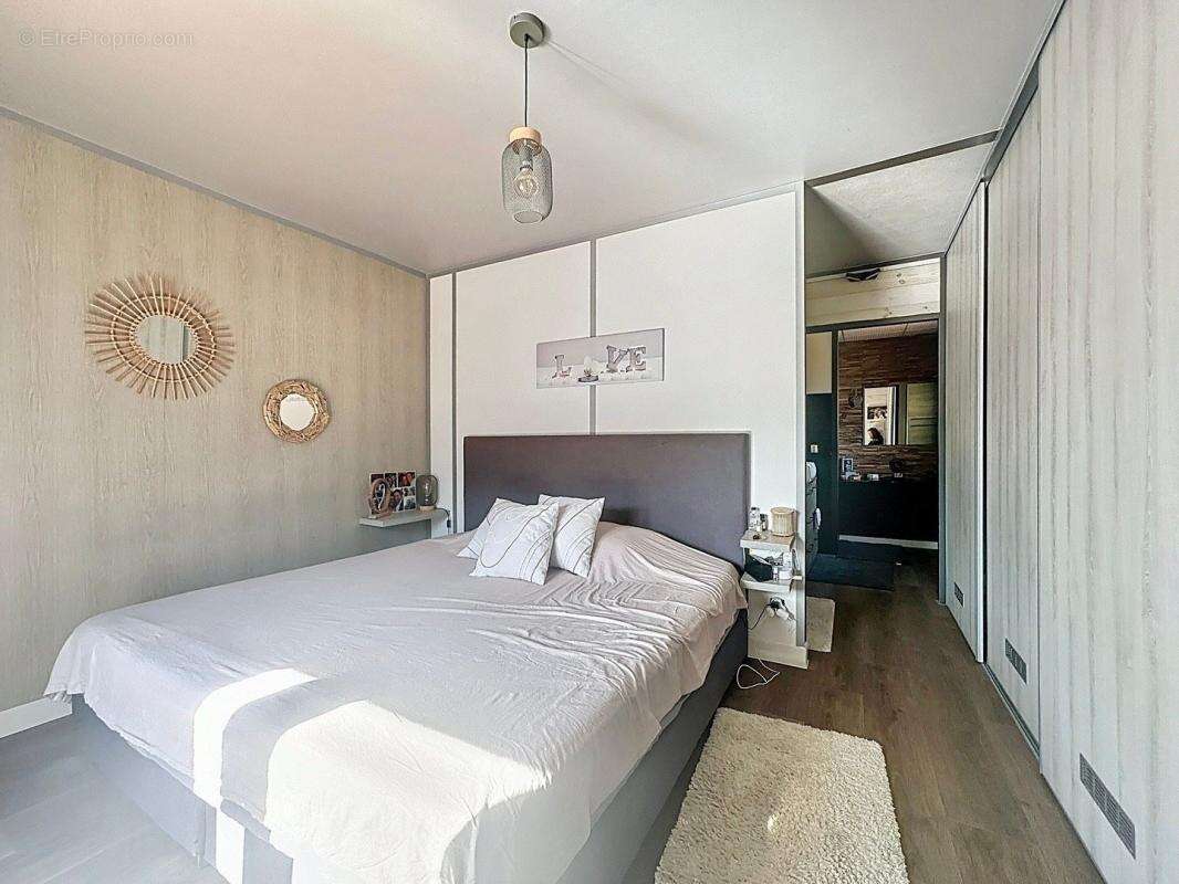 Maison à SAINT-MARTIN-DU-VAR