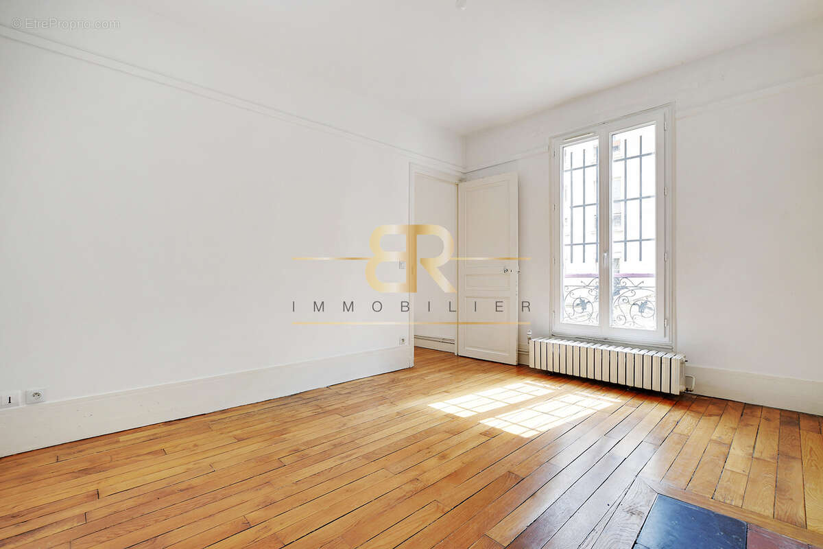Appartement à PARIS-19E